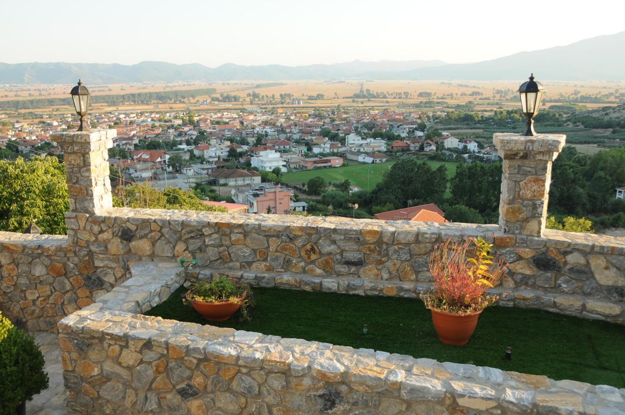 Philippeio Hotel Krinidhes Bagian luar foto